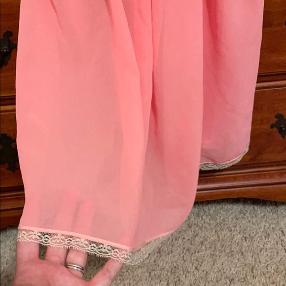 Lace night ware - Picture 2 of 7